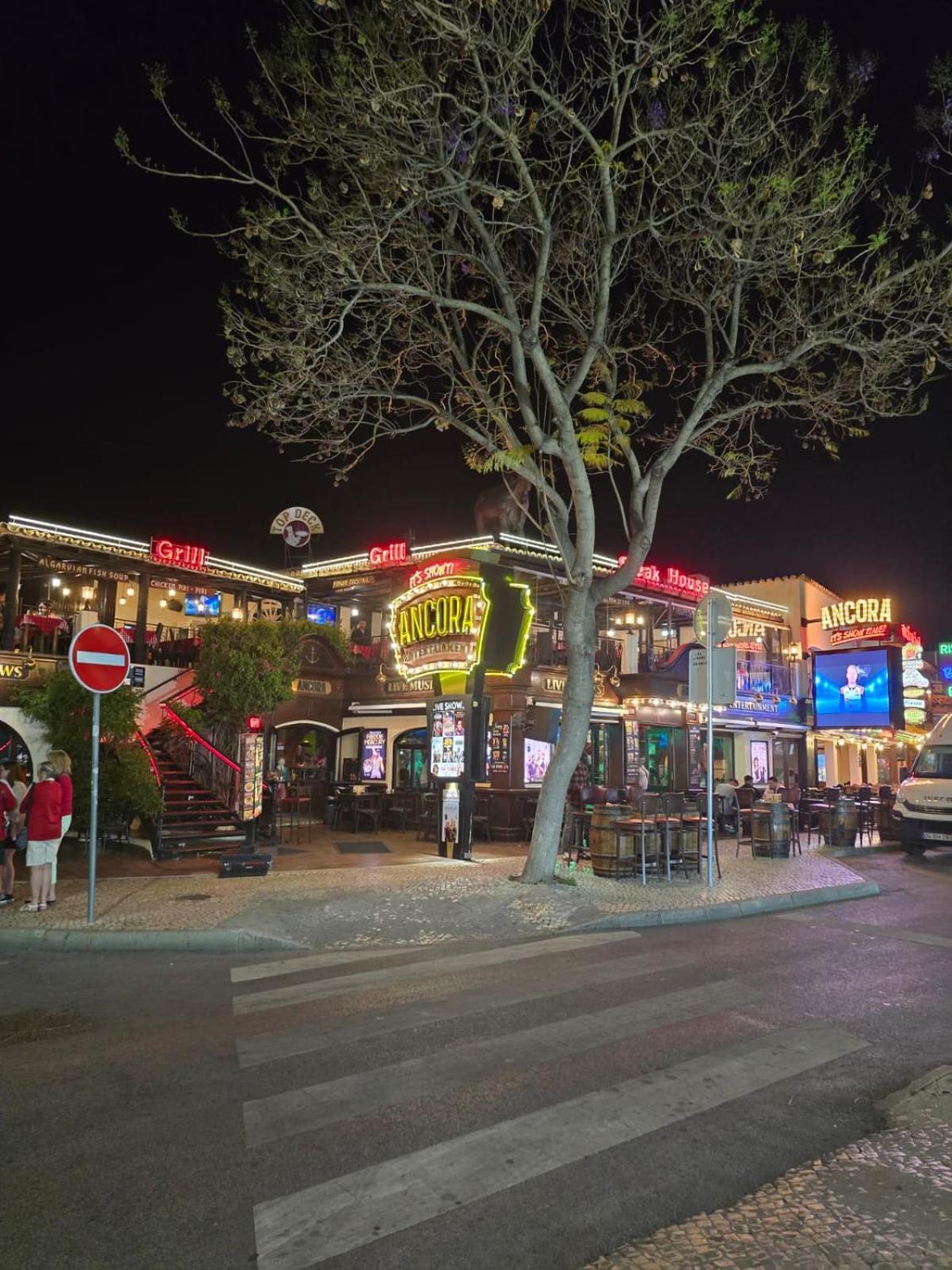 Studio Rua Dos Bares Em Albufeira Ngoại thất bức ảnh